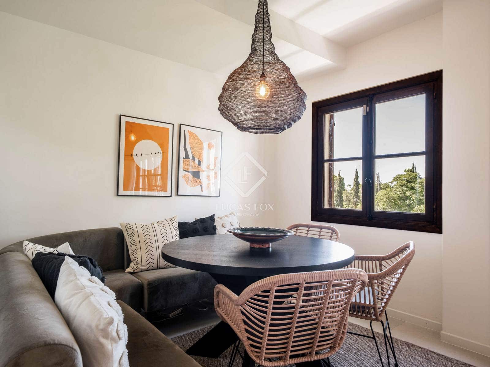 3 bedroom Apartment for sale in Nueva Andalucia with pool - € 765,000 (Ref: 9227379)