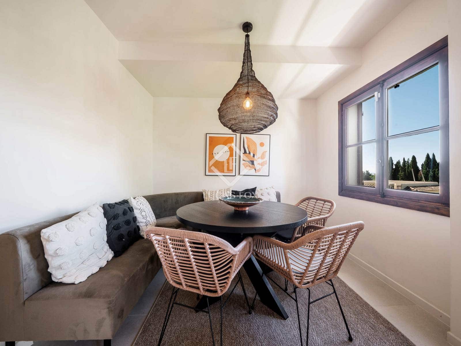 3 bedroom Apartment for sale in Nueva Andalucia with pool - € 765,000 (Ref: 9227379)