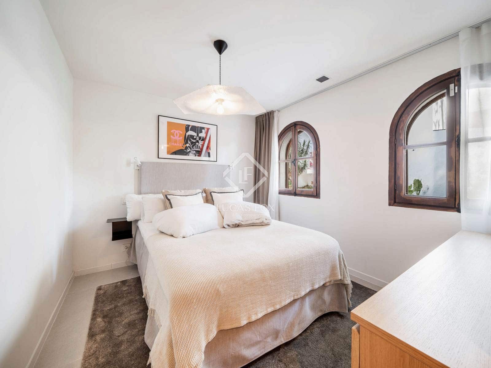 3 bedroom Apartment for sale in Nueva Andalucia with pool - € 765,000 (Ref: 9227379)