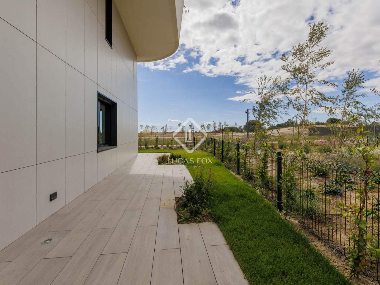 4 Zimmer Apartment zu vermieten in Pozuelo de Alarcon mit Pool Garage - 7.150 € (Ref: 9227380)