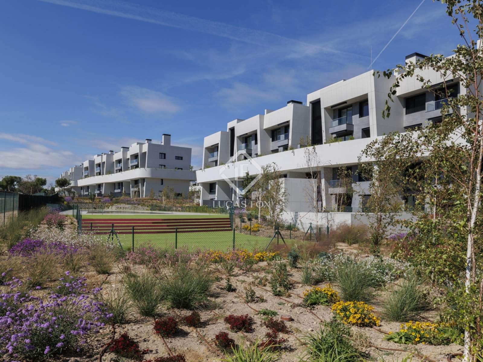 4 Zimmer Apartment zu vermieten in Pozuelo de Alarcon mit Pool Garage - 7.150 € (Ref: 9227380)