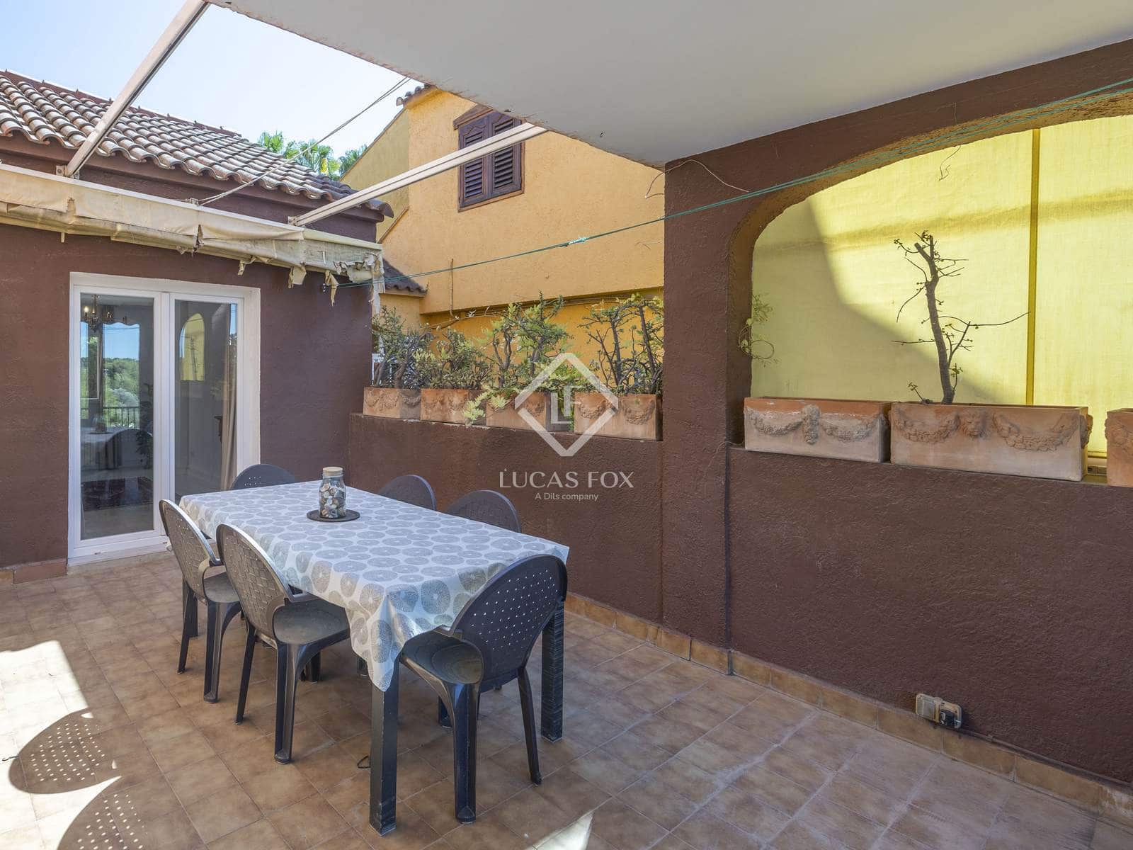 5 soverom Villa til salgs i La Canada med svømmebasseng garasje - € 490 000 (Ref: 9227731)