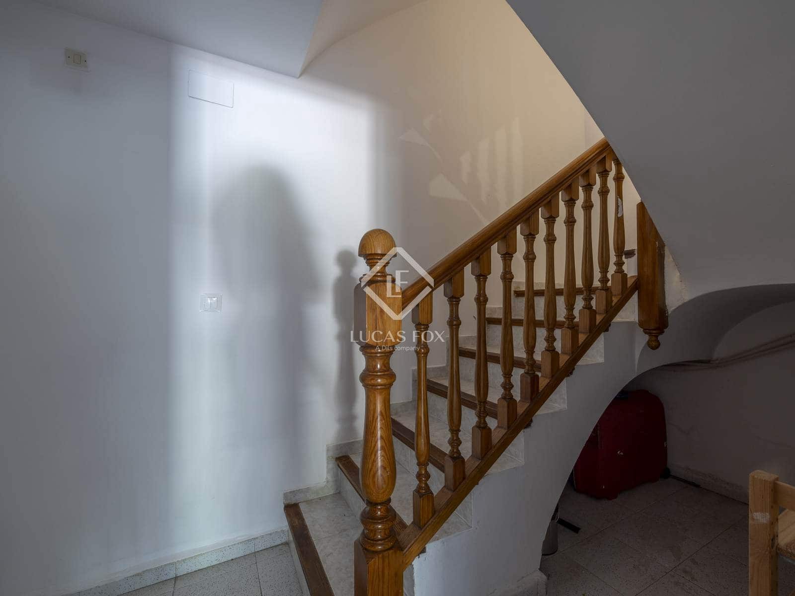 5 soverom Villa til salgs i La Canada med svømmebasseng garasje - € 490 000 (Ref: 9227731)