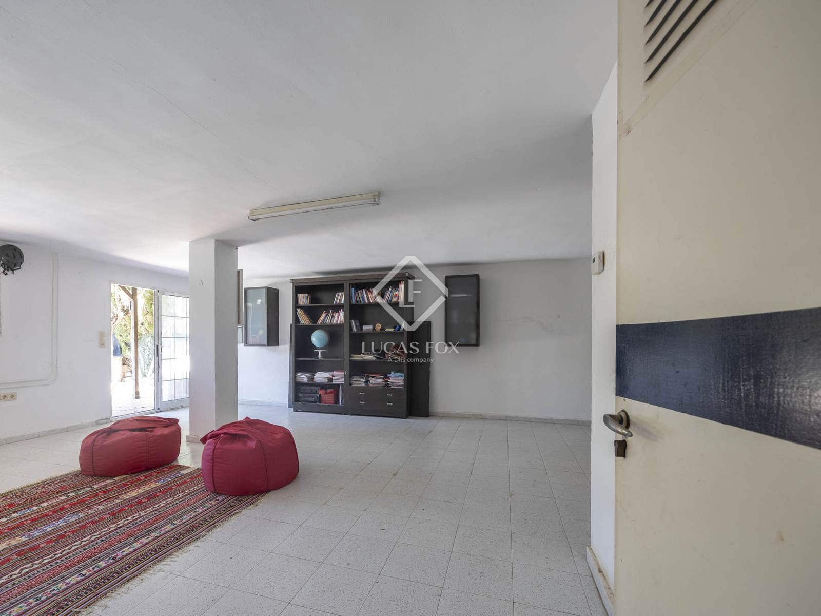 5 soverom Villa til salgs i La Canada med svømmebasseng garasje - € 490 000 (Ref: 9227731)