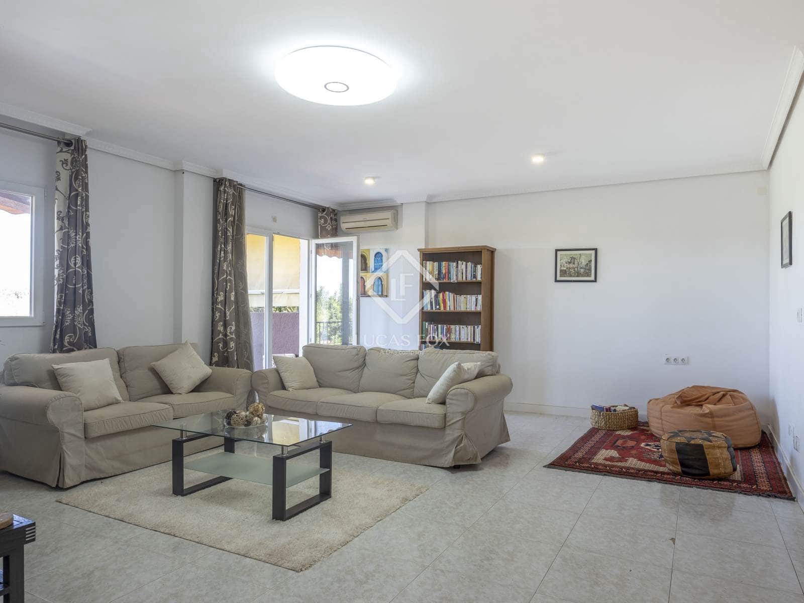 5 soverom Villa til salgs i La Canada med svømmebasseng garasje - € 490 000 (Ref: 9227731)