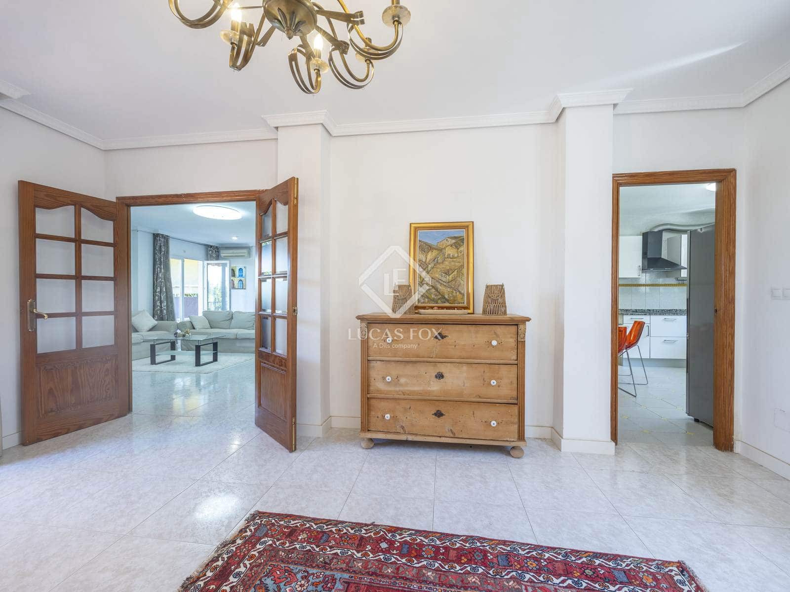 5 soverom Villa til salgs i La Canada med svømmebasseng garasje - € 490 000 (Ref: 9227731)