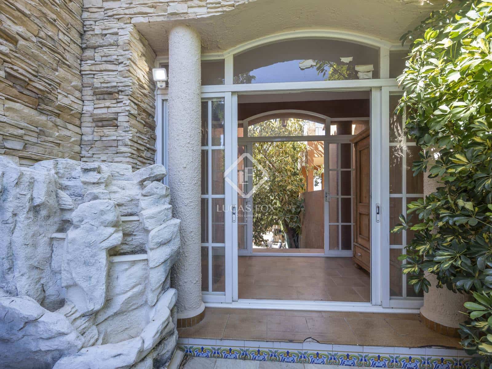 5 soverom Villa til salgs i La Canada med svømmebasseng garasje - € 490 000 (Ref: 9227731)