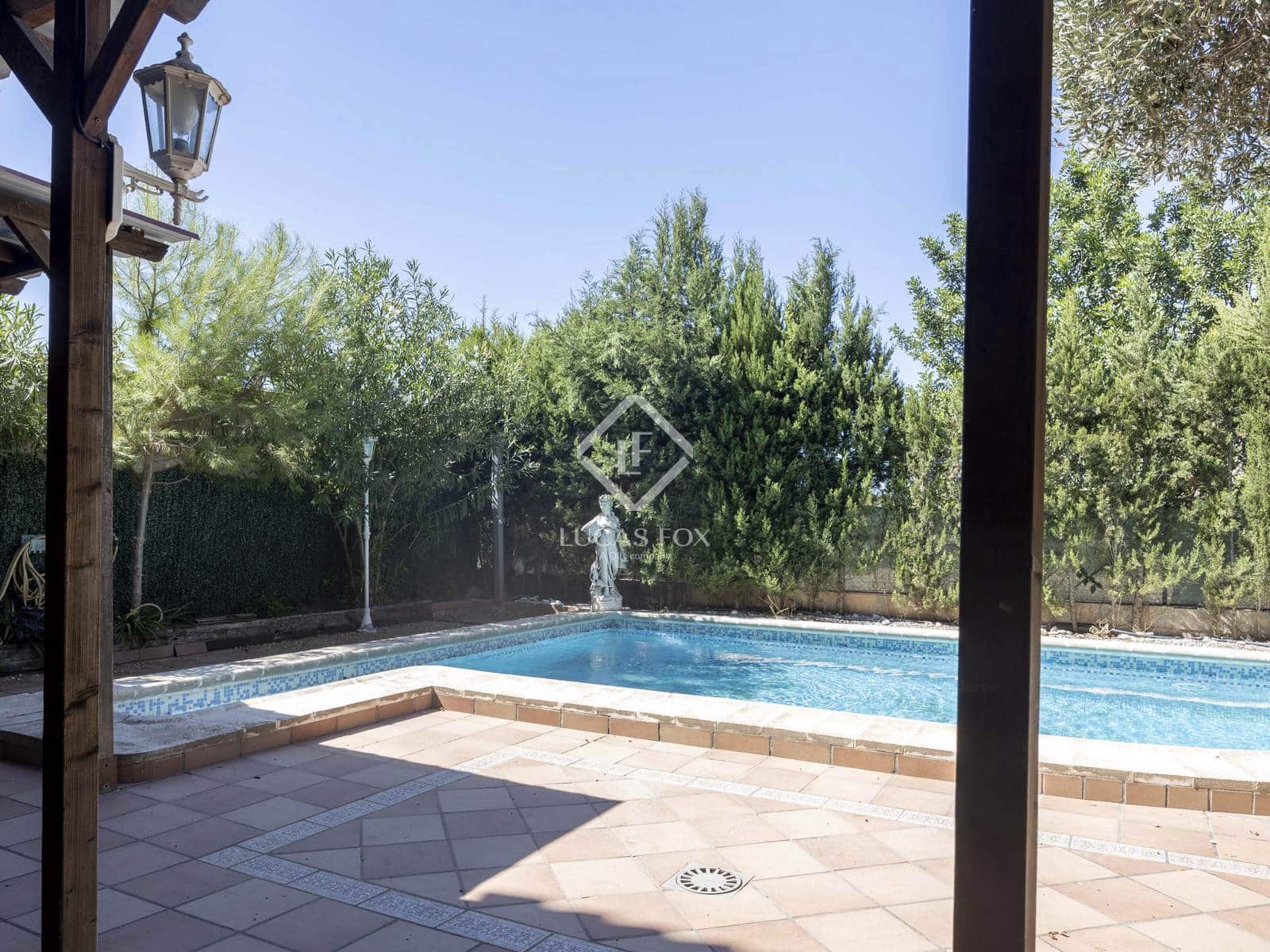 5 soverom Villa til salgs i La Canada med svømmebasseng garasje - € 490 000 (Ref: 9227731)