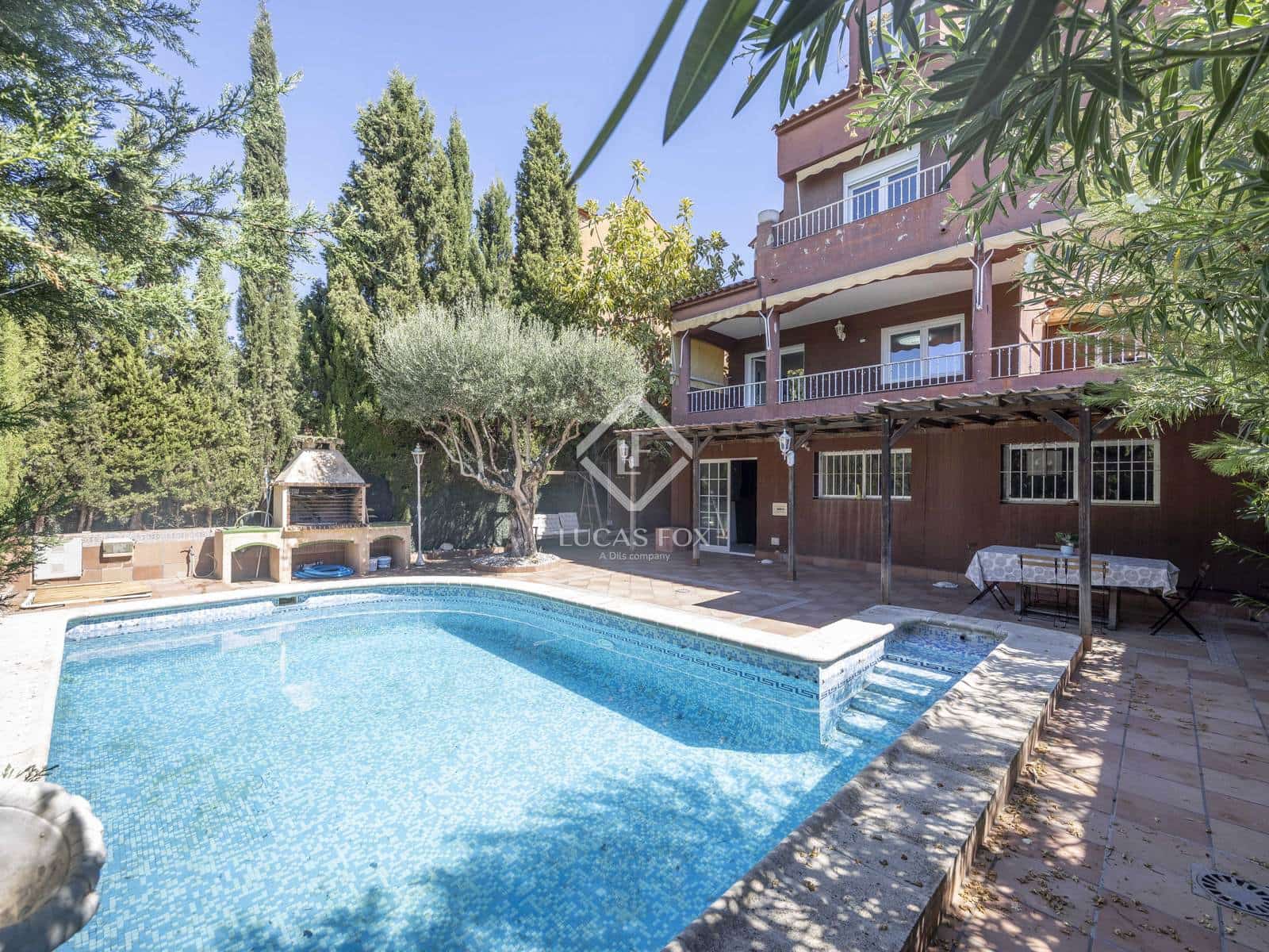 5 soverom Villa til salgs i La Canada med svømmebasseng garasje - € 490 000 (Ref: 9227731)