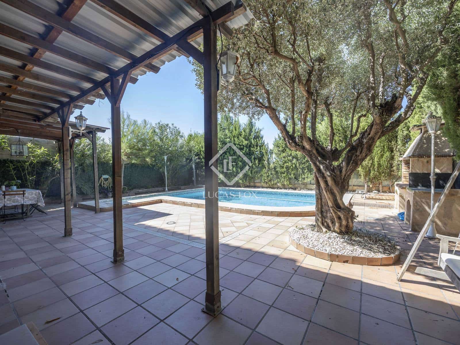 5 soverom Villa til salgs i La Canada med svømmebasseng garasje - € 490 000 (Ref: 9227731)