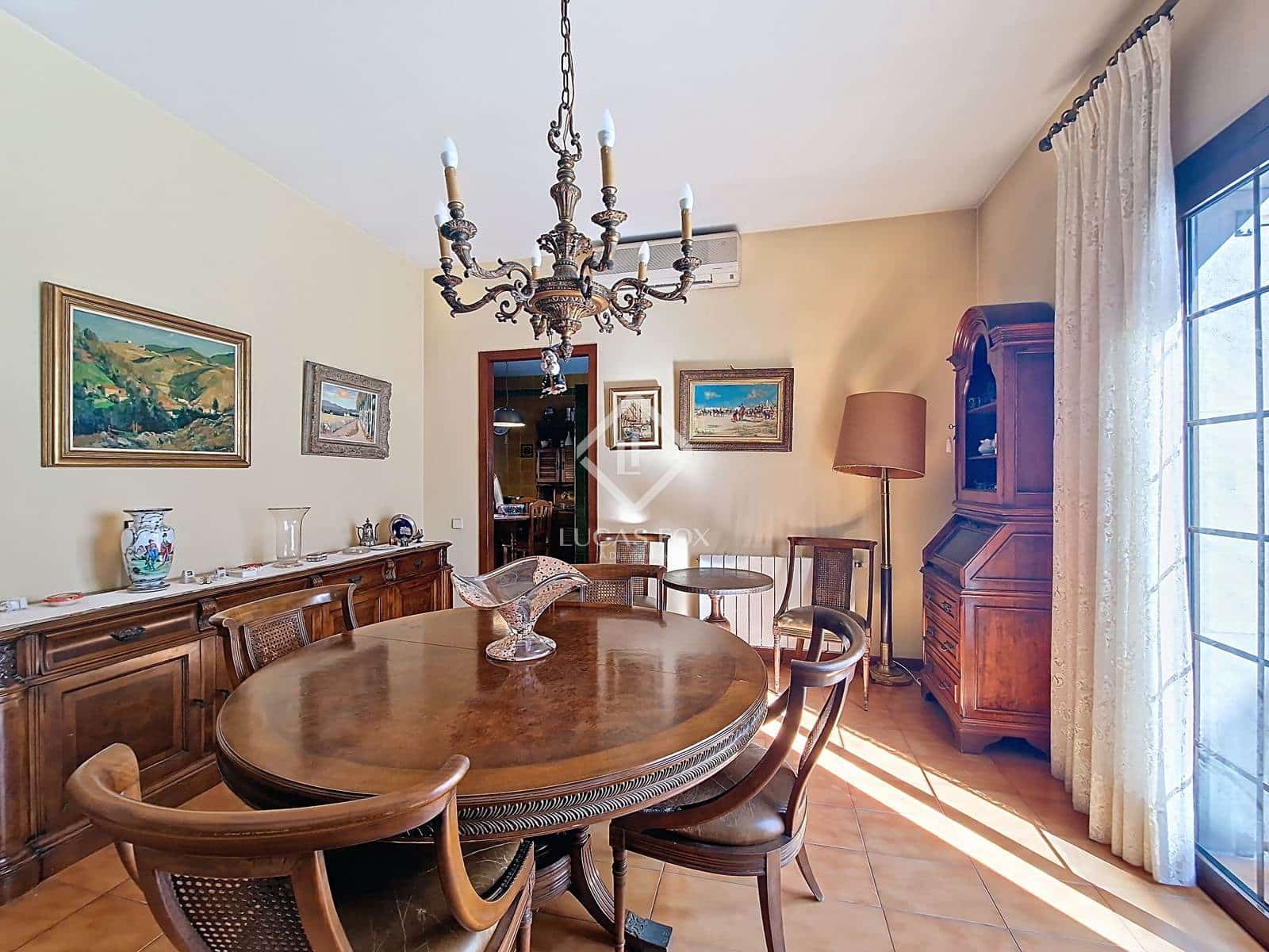 8 soveværelse Villa til salg i Vilanova i la Geltru med garage - € 1.090.000 (Ref: 9227733)