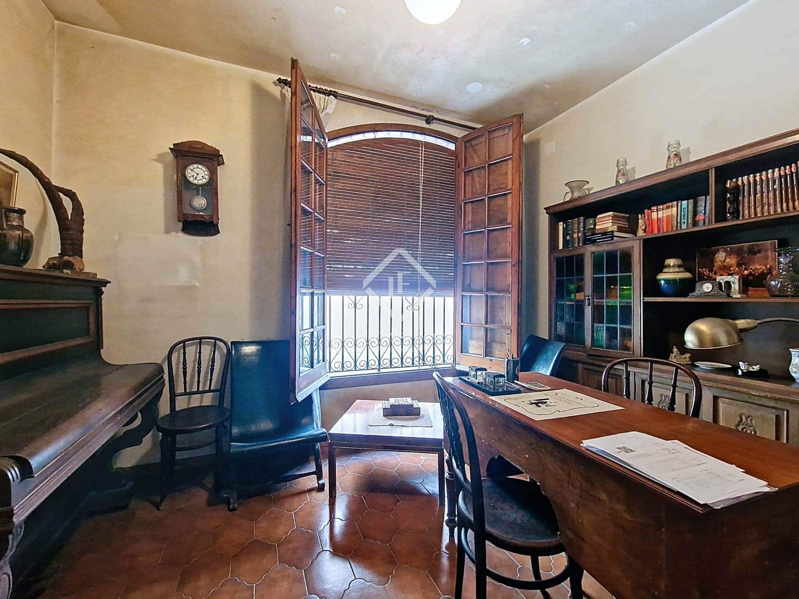 8 soveværelse Villa til salg i Vilanova i la Geltru med garage - € 1.090.000 (Ref: 9227733)