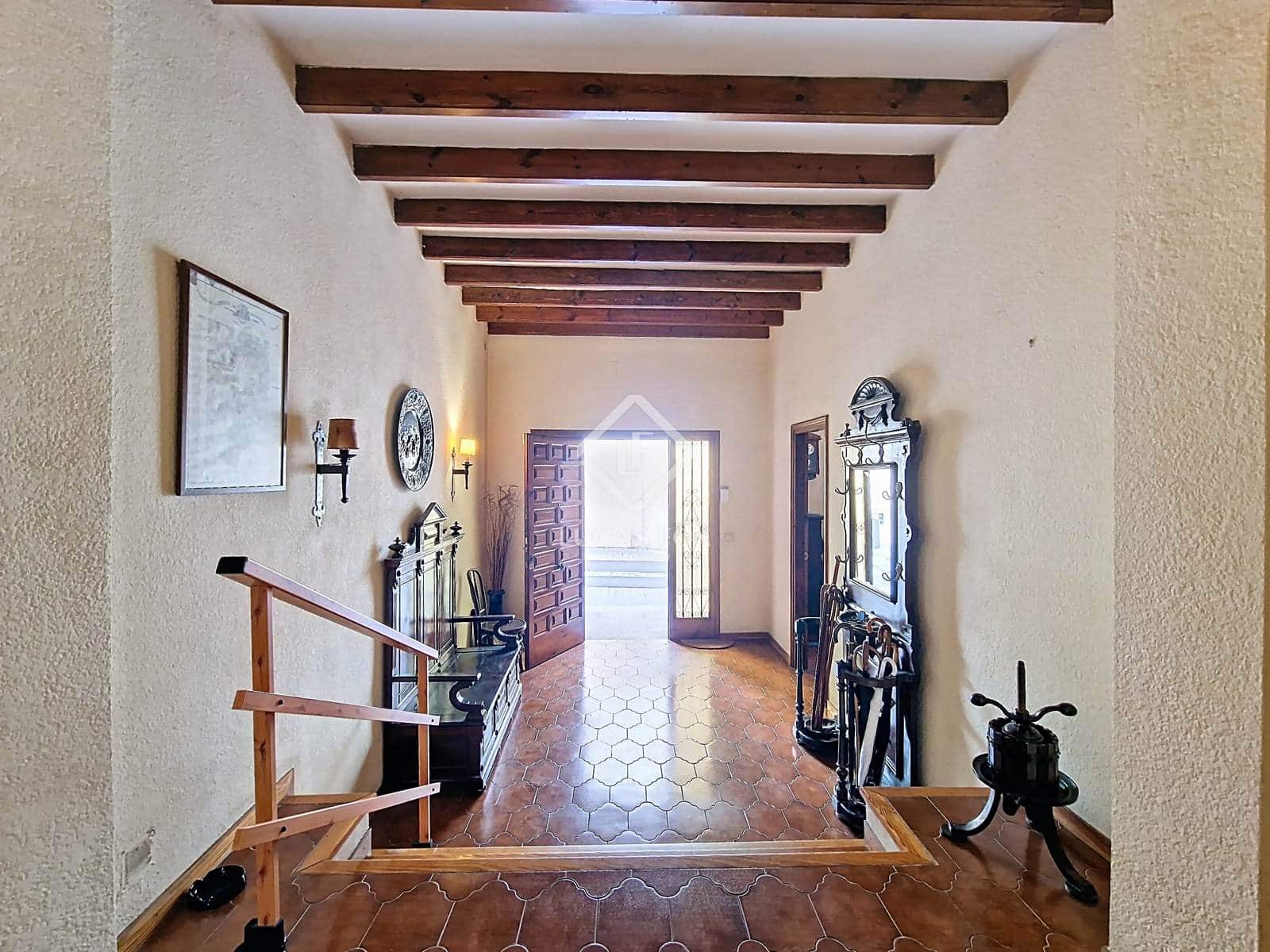 8 soveværelse Villa til salg i Vilanova i la Geltru med garage - € 1.090.000 (Ref: 9227733)