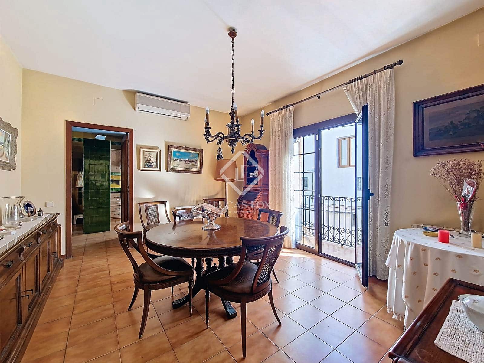 8 soveværelse Villa til salg i Vilanova i la Geltru med garage - € 1.090.000 (Ref: 9227733)