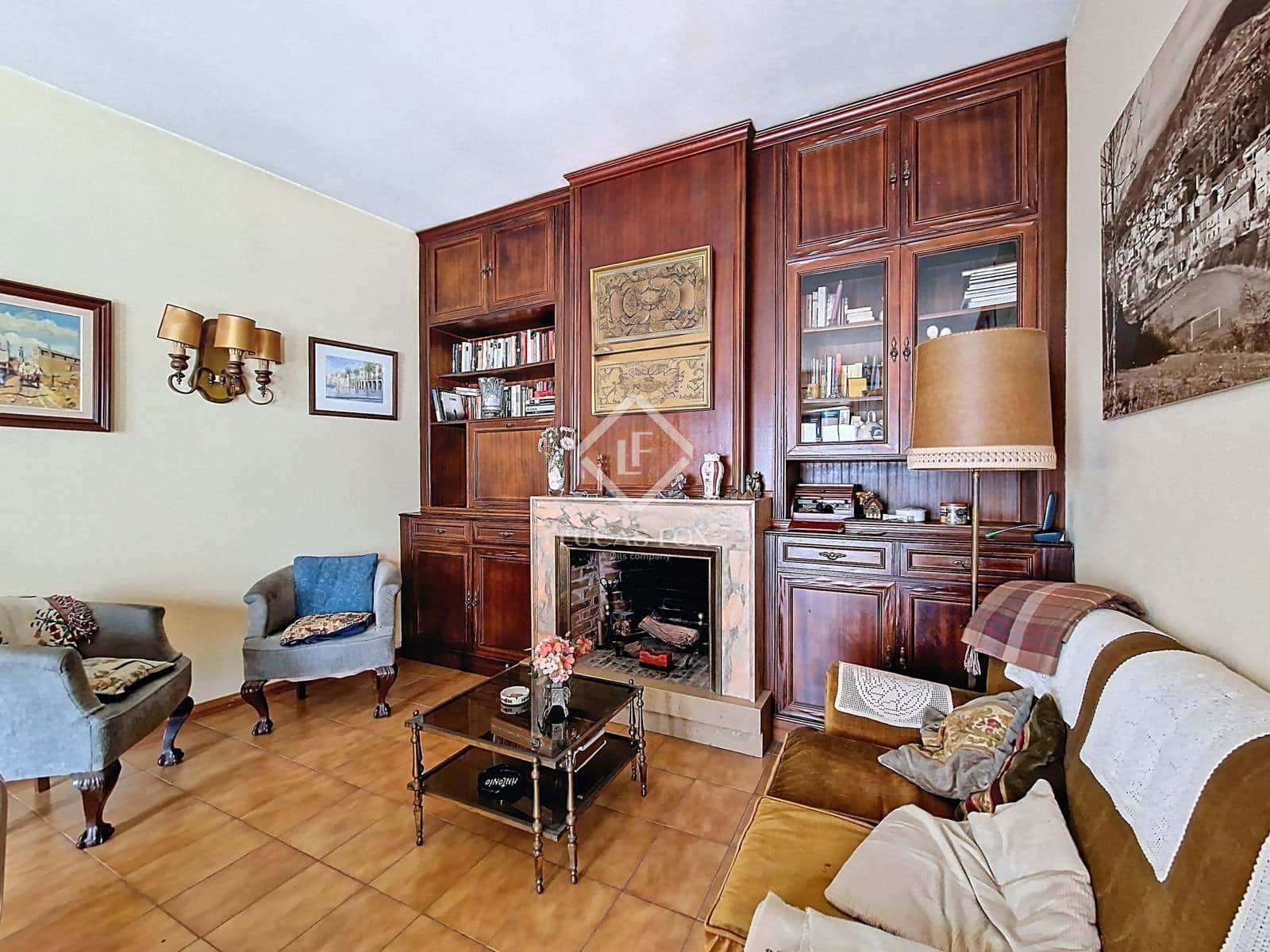 8 soveværelse Villa til salg i Vilanova i la Geltru med garage - € 1.090.000 (Ref: 9227733)