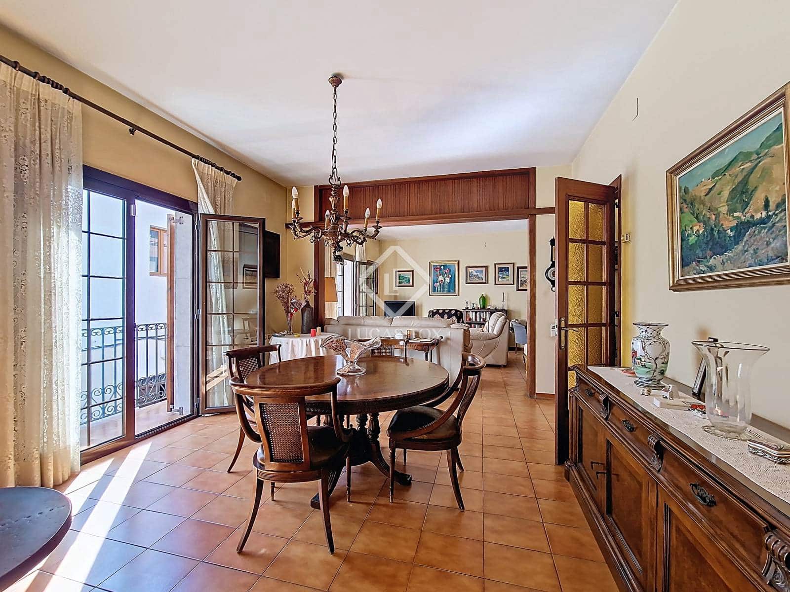 8 soveværelse Villa til salg i Vilanova i la Geltru med garage - € 1.090.000 (Ref: 9227733)