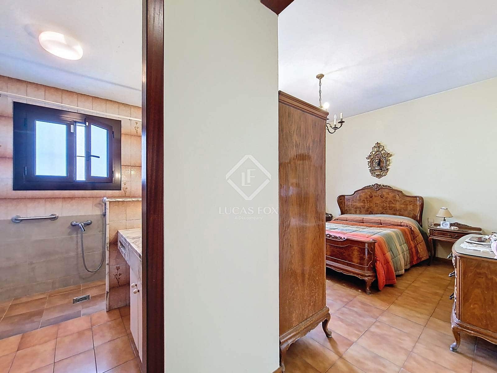 8 soveværelse Villa til salg i Vilanova i la Geltru med garage - € 1.090.000 (Ref: 9227733)