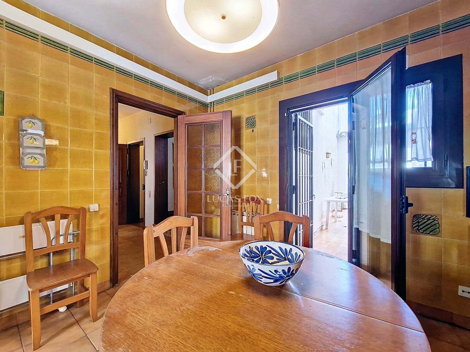 8 soveværelse Villa til salg i Vilanova i la Geltru med garage - € 1.090.000 (Ref: 9227733)