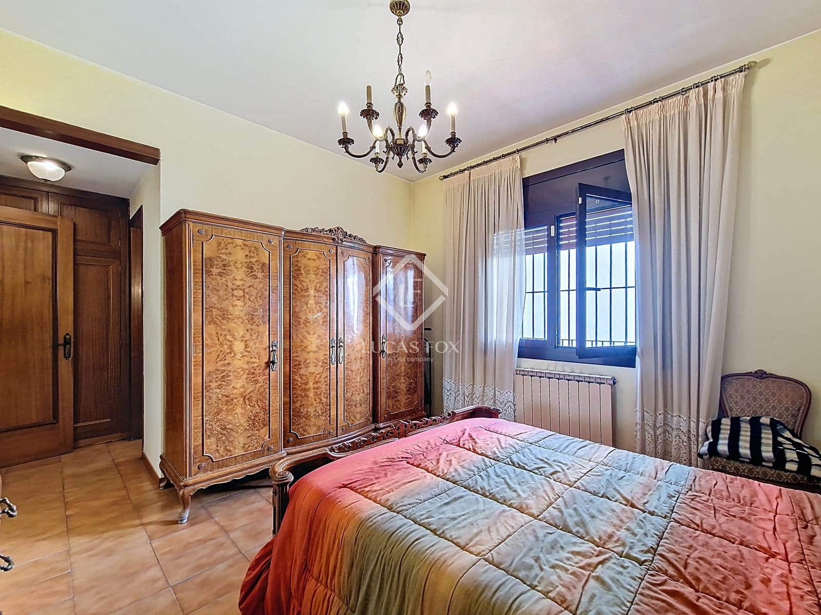 8 soveværelse Villa til salg i Vilanova i la Geltru med garage - € 1.090.000 (Ref: 9227733)