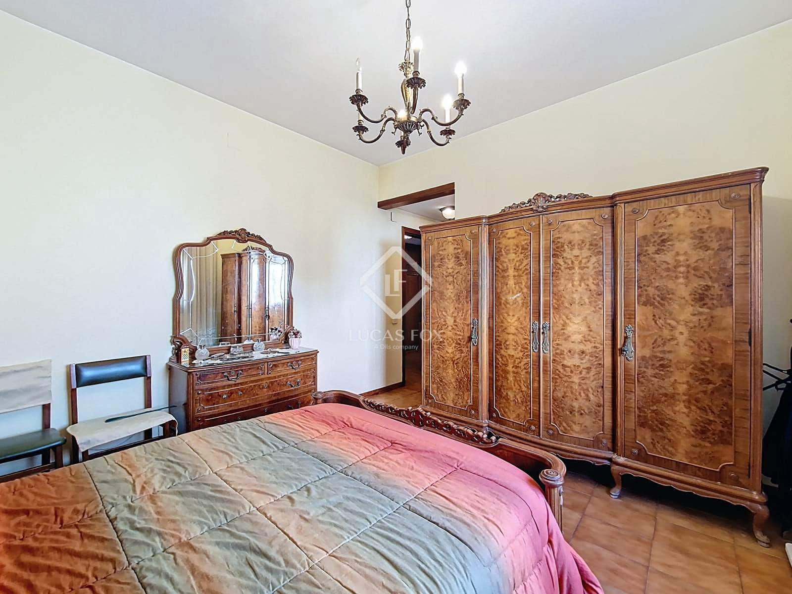 8 soveværelse Villa til salg i Vilanova i la Geltru med garage - € 1.090.000 (Ref: 9227733)