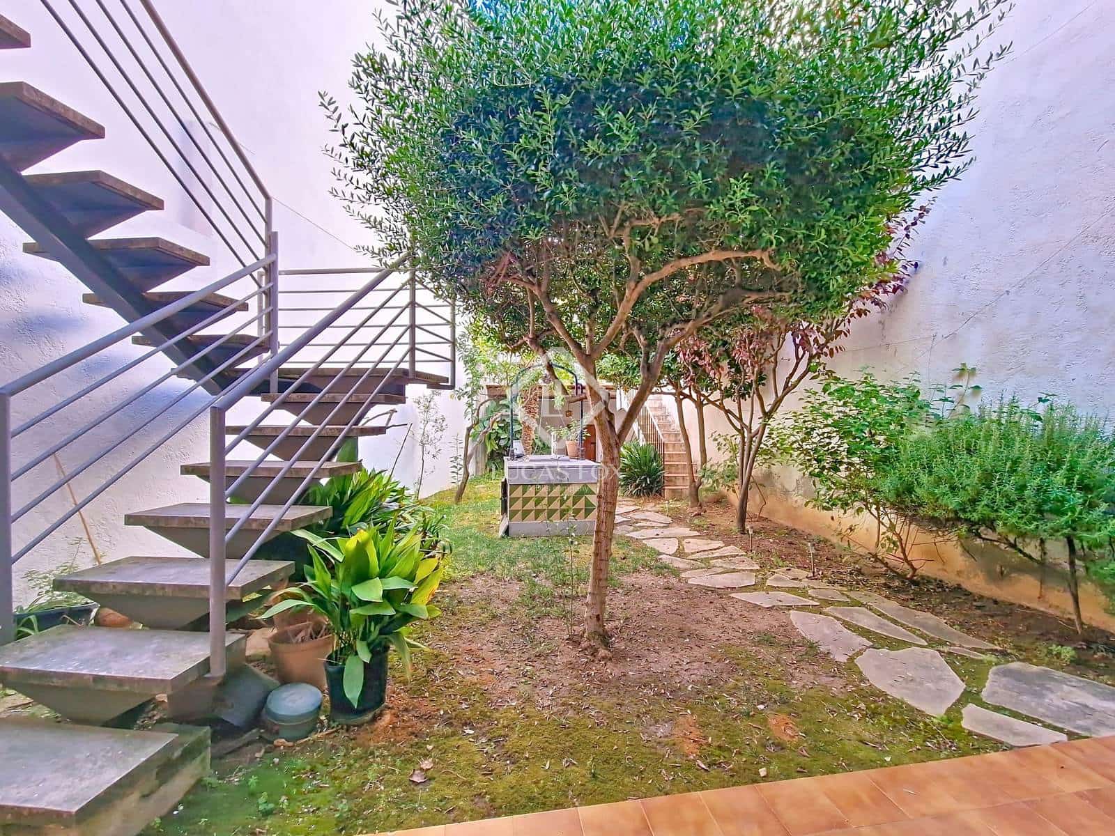 8 soveværelse Villa til salg i Vilanova i la Geltru med garage - € 1.090.000 (Ref: 9227733)