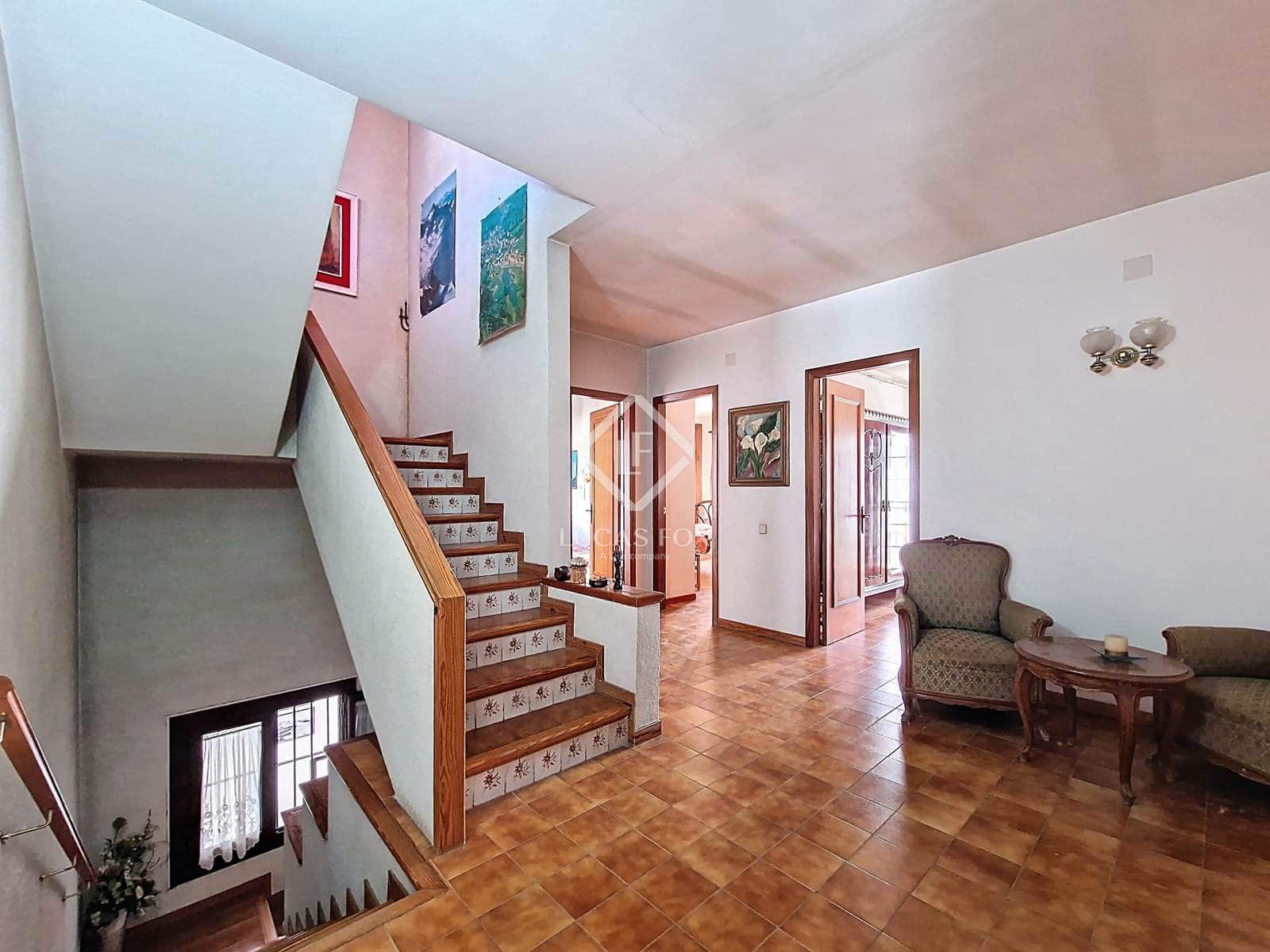 8 soveværelse Villa til salg i Vilanova i la Geltru med garage - € 1.090.000 (Ref: 9227733)