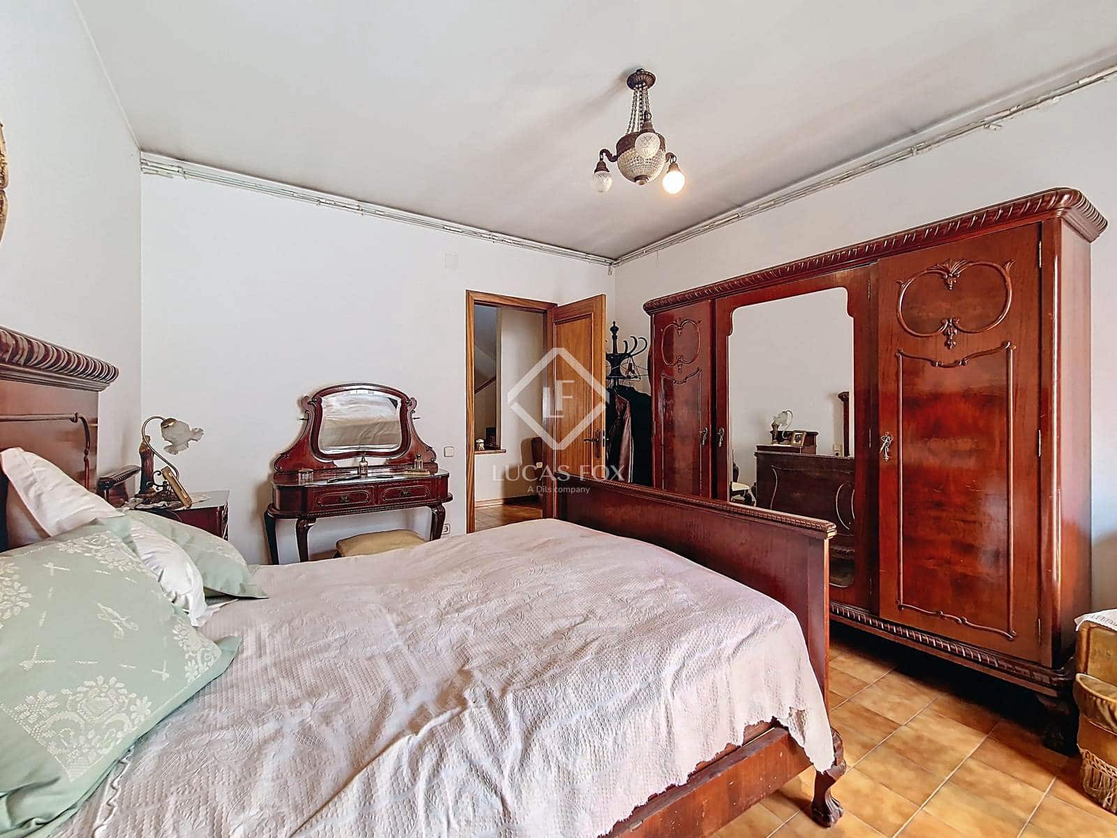 8 soveværelse Villa til salg i Vilanova i la Geltru med garage - € 1.090.000 (Ref: 9227733)