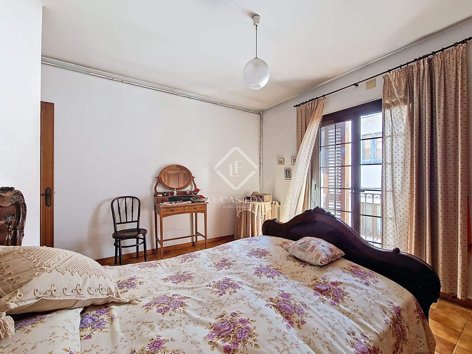 8 soveværelse Villa til salg i Vilanova i la Geltru med garage - € 1.090.000 (Ref: 9227733)