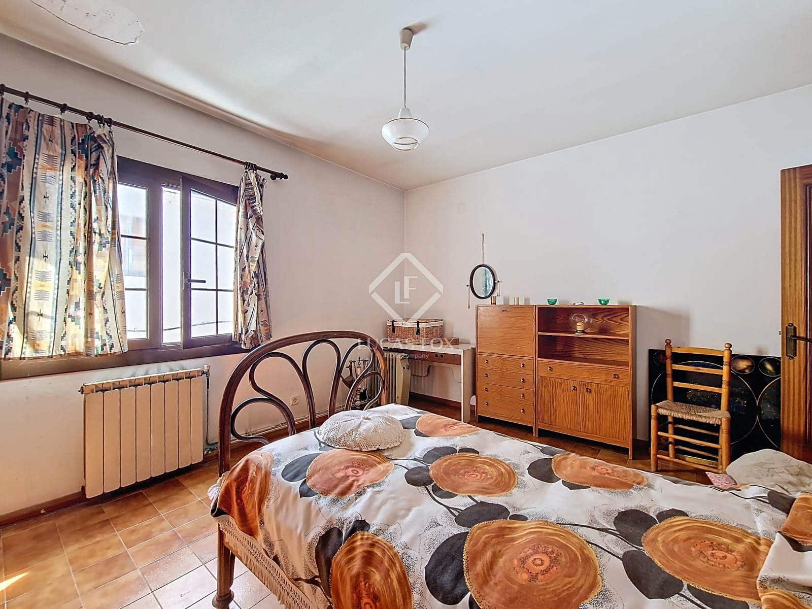 8 soveværelse Villa til salg i Vilanova i la Geltru med garage - € 1.090.000 (Ref: 9227733)