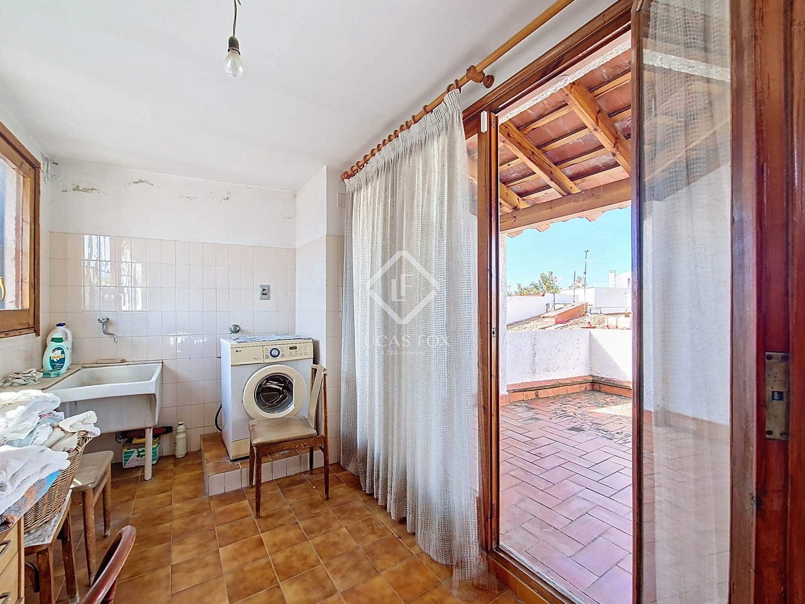 8 soveværelse Villa til salg i Vilanova i la Geltru med garage - € 1.090.000 (Ref: 9227733)