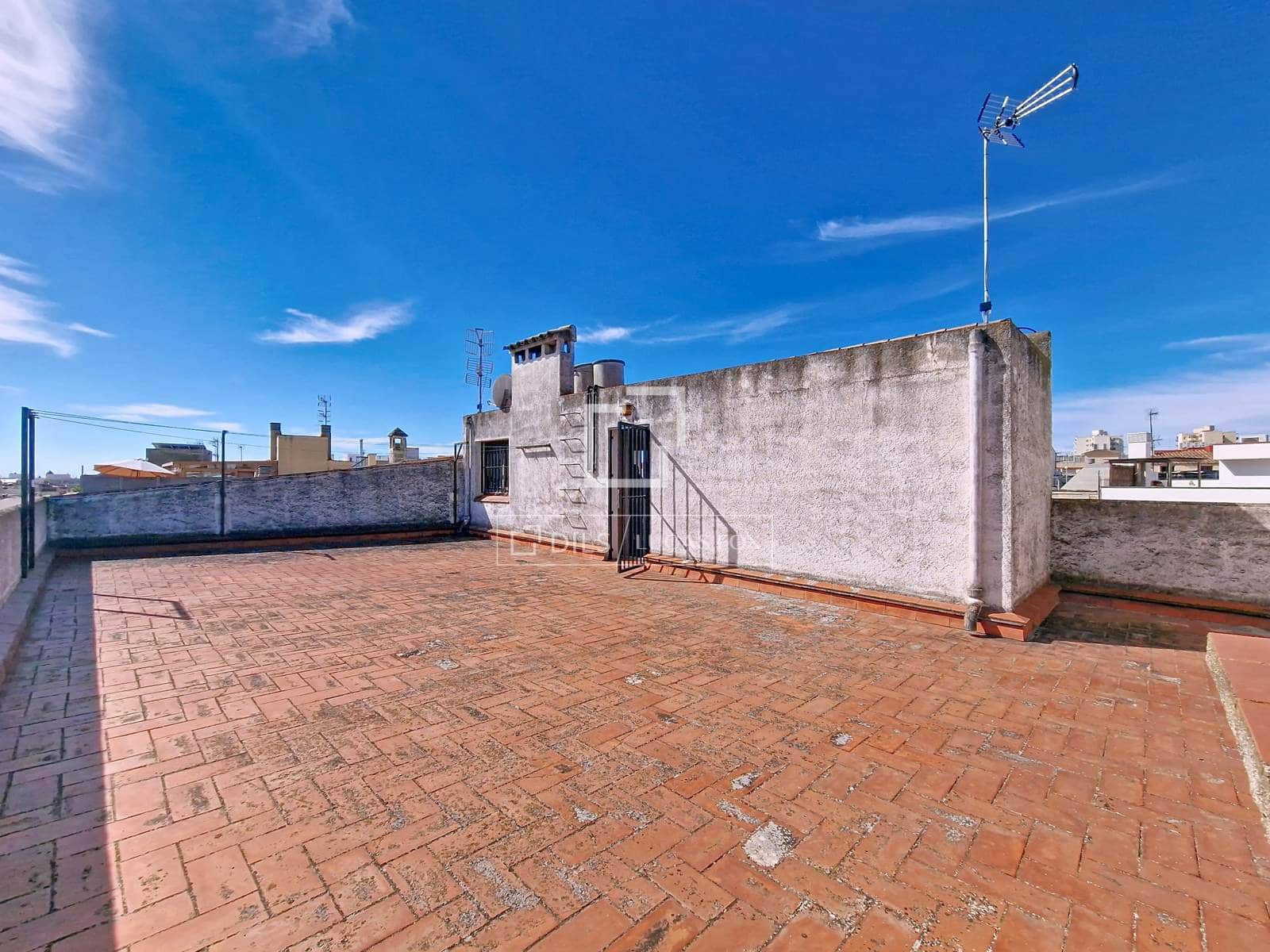8 bedroom Villa for sale in Vilanova i la Geltru with garage - € 995,000 (Ref: 9227733)
