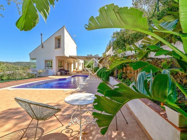 4 soverom Villa til leie i Platja d'Aro, Castell-Platja d'Aro med svømmebasseng garasje - € 3 500 (Ref: 9227734)