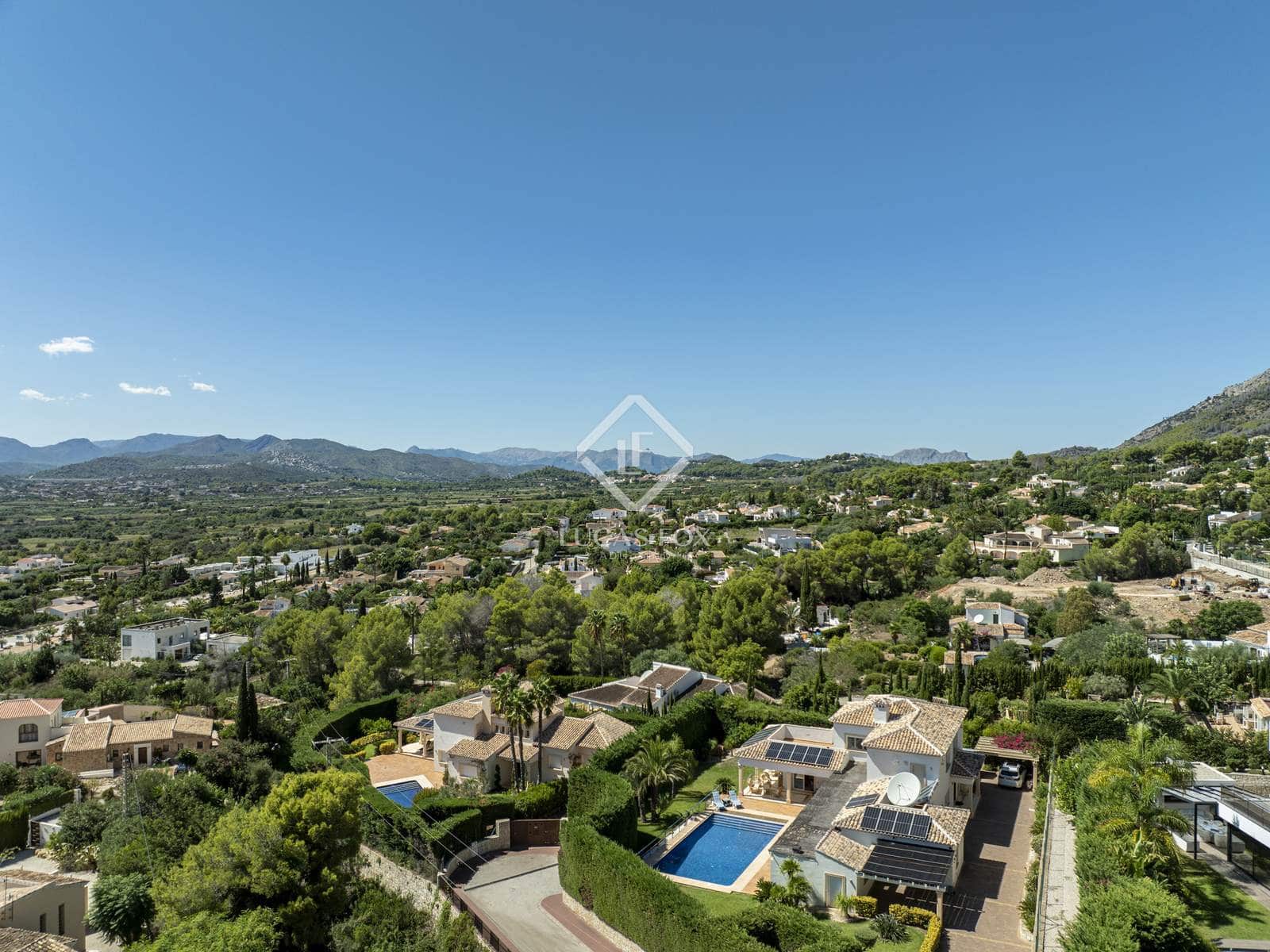 5 makuuhuone Huvila myytävänä paikassa Javea / Xabia mukana uima-altaan 
autotalli - 1 750 000 € (Ref: 9228000)