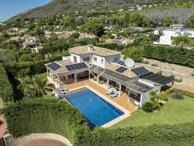 5 makuuhuone Huvila myytävänä paikassa Javea / Xàbia mukana uima-altaan 
autotalli - 1 750 000 € (Ref: 9228000)