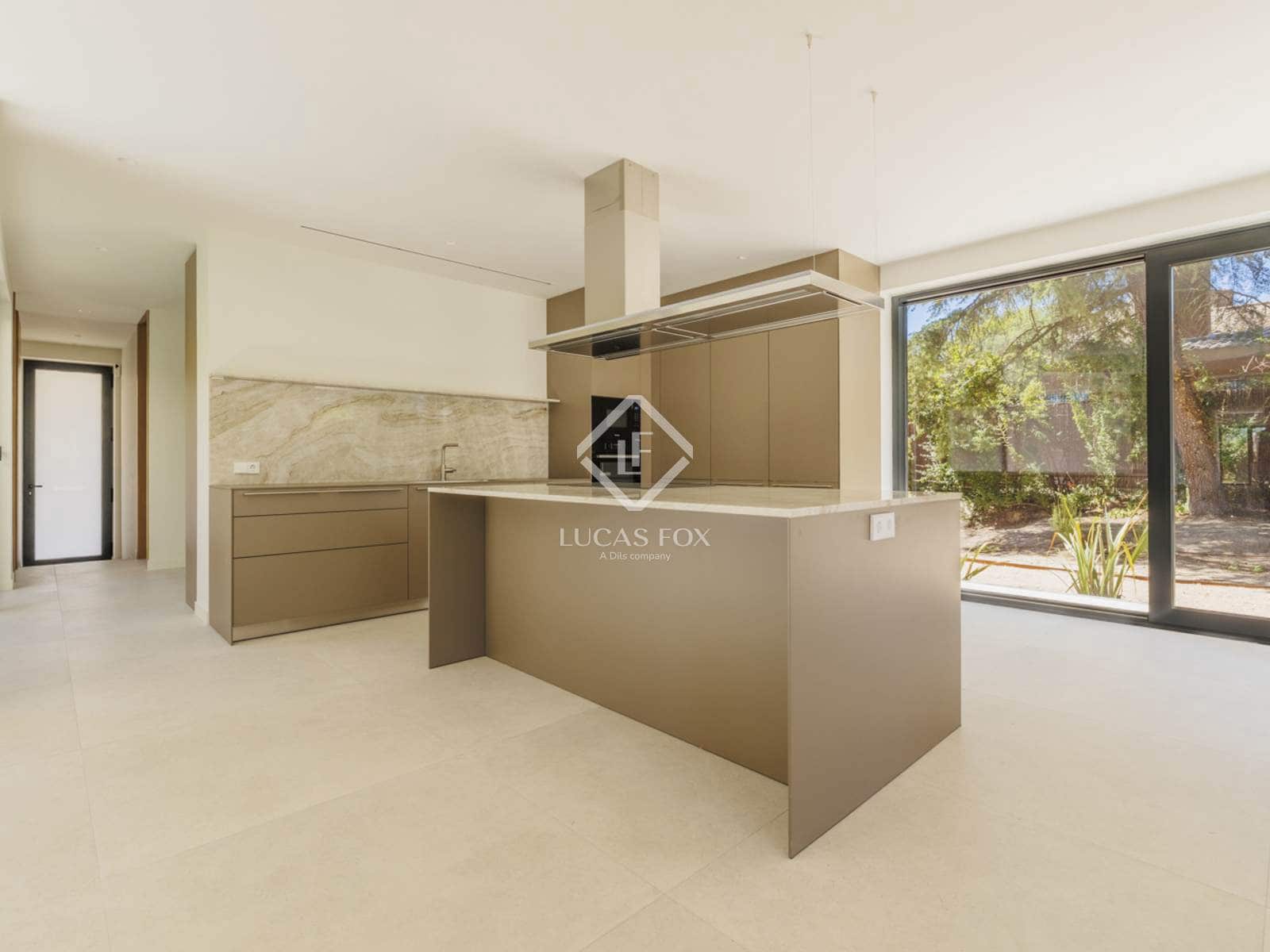 5 soveværelse Villa til salg i Boadilla del Monte med swimmingpool garage - € 2.995.000 (Ref: 9230696)