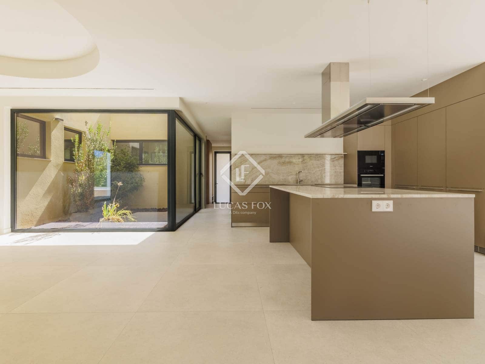 5 soveværelse Villa til salg i Boadilla del Monte med swimmingpool garage - € 2.995.000 (Ref: 9230696)