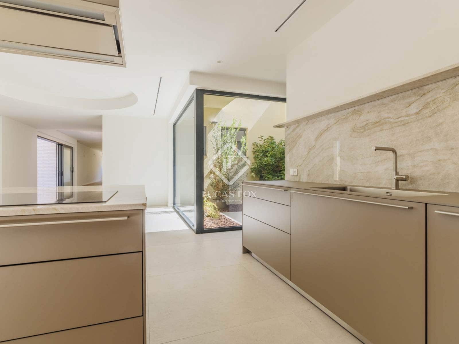 5 soveværelse Villa til salg i Boadilla del Monte med swimmingpool garage - € 2.995.000 (Ref: 9230696)