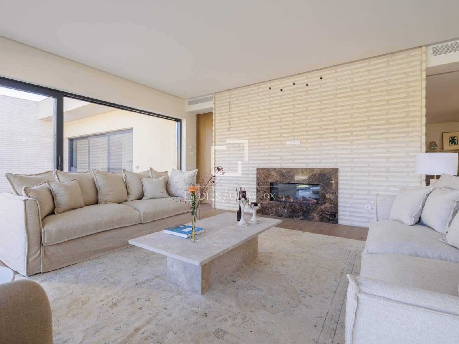 Chalet de 5 habitaciones en Boadilla del Monte en venta con piscina garaje - 3.200.000 € (Ref: 9230696)