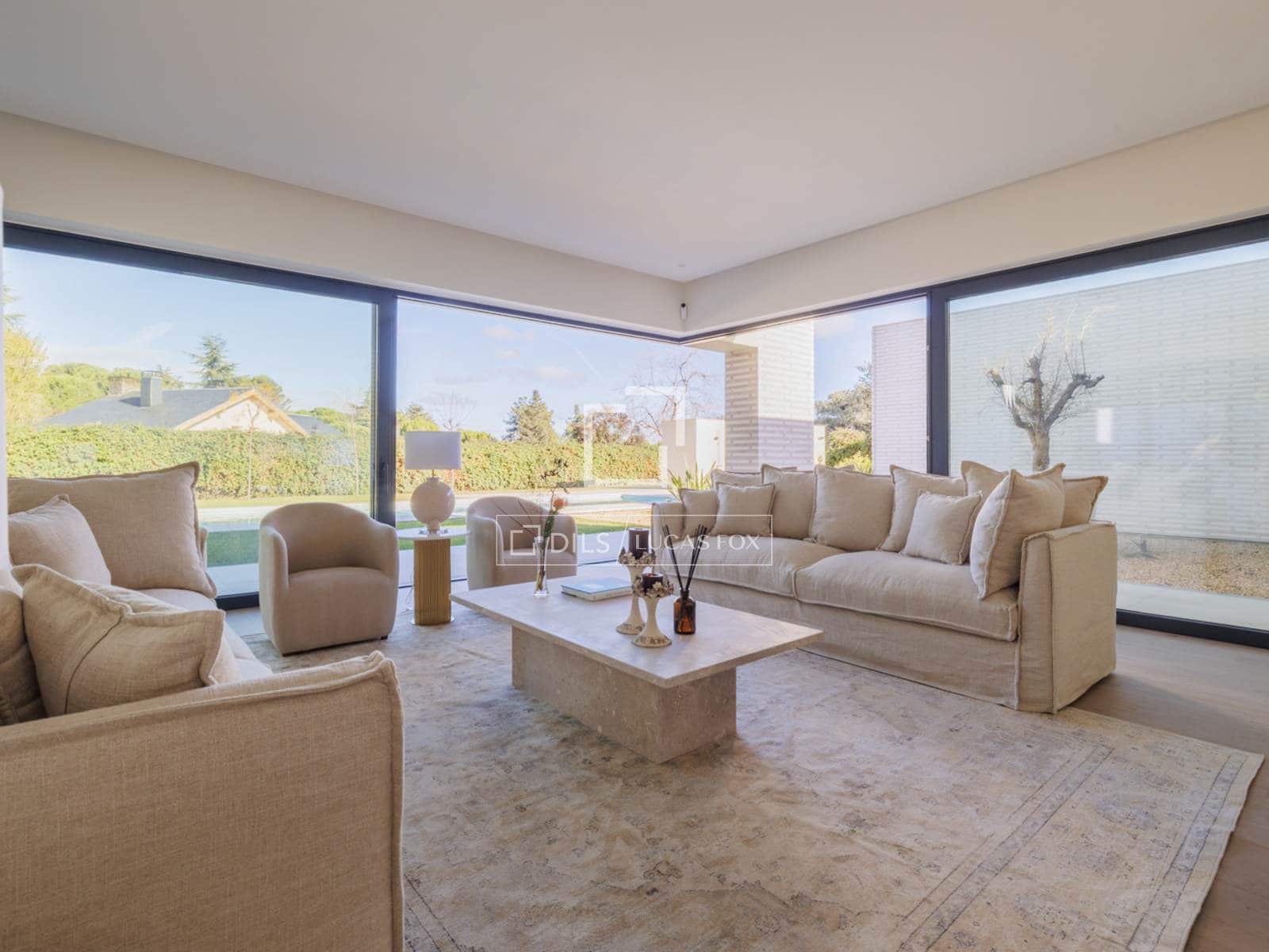 Chalet de 5 habitaciones en Boadilla del Monte en venta con piscina garaje - 3.200.000 € (Ref: 9230696)