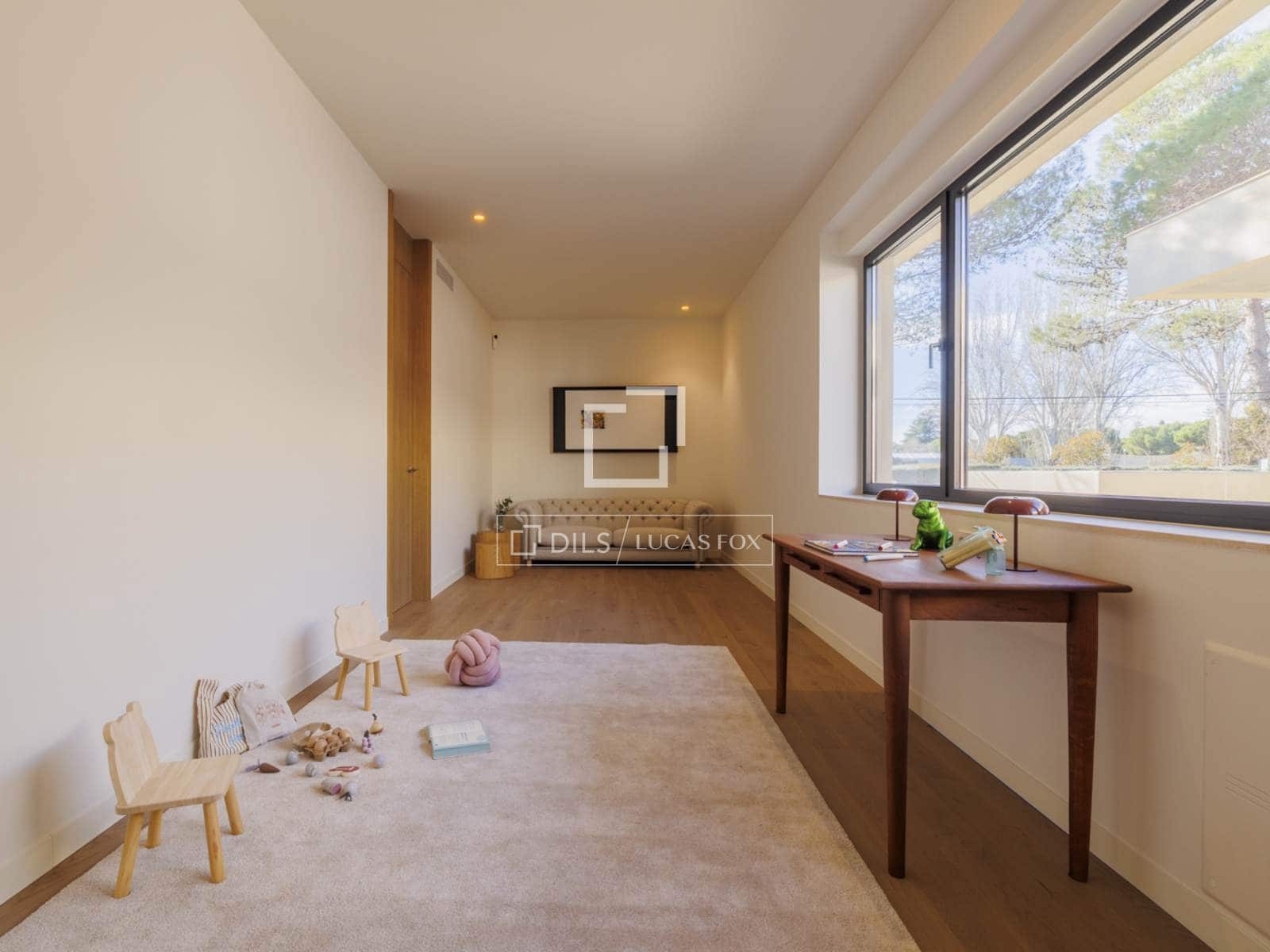 Chalet de 5 habitaciones en Boadilla del Monte en venta con piscina garaje - 3.200.000 € (Ref: 9230696)