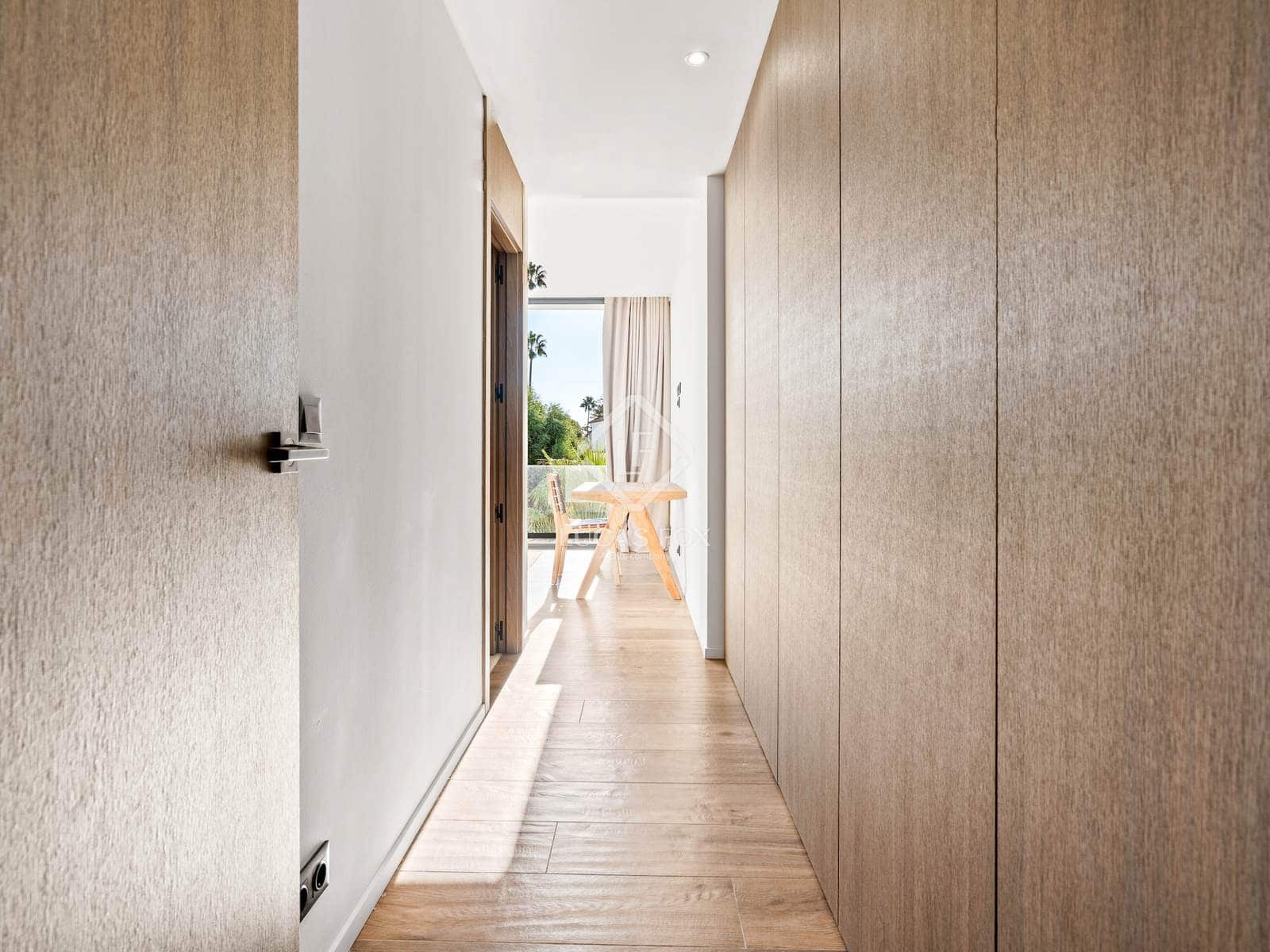 5 soverom Villa til salgs i Sotogrande med svømmebasseng garasje - € 2 850 000 (Ref: 9231274)