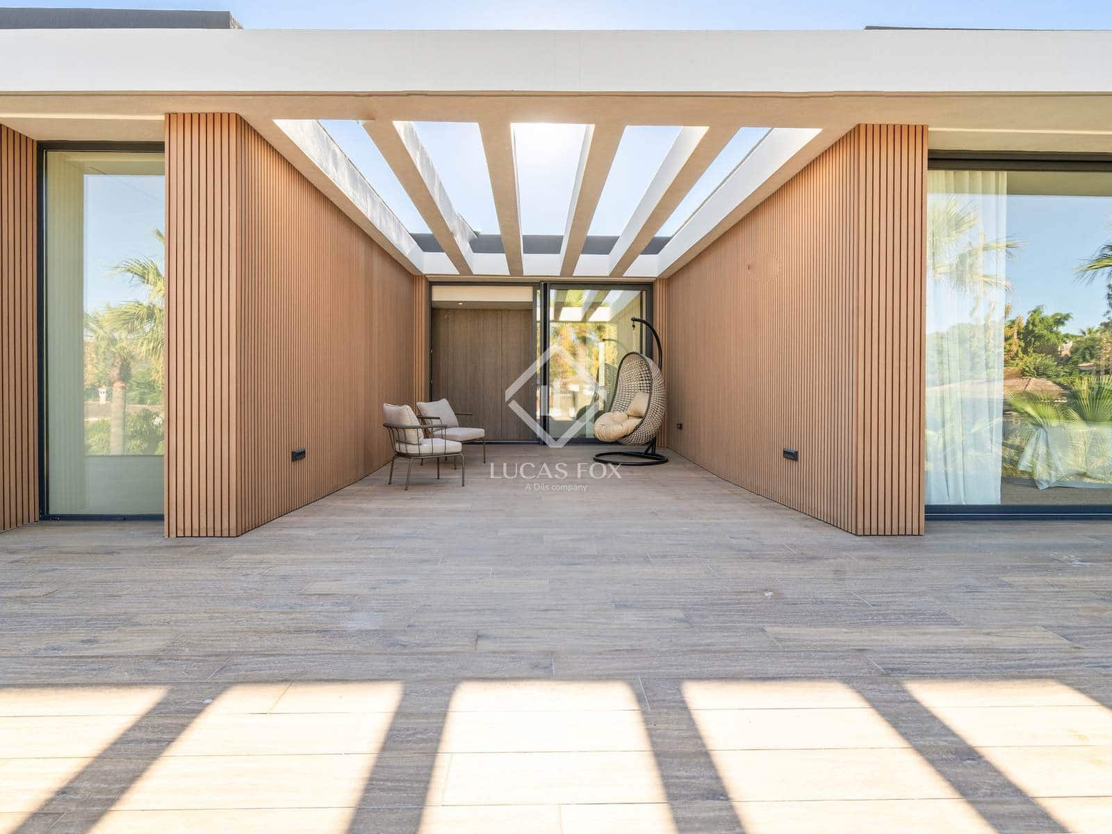 5 soverom Villa til salgs i Sotogrande med svømmebasseng garasje - € 2 850 000 (Ref: 9231274)