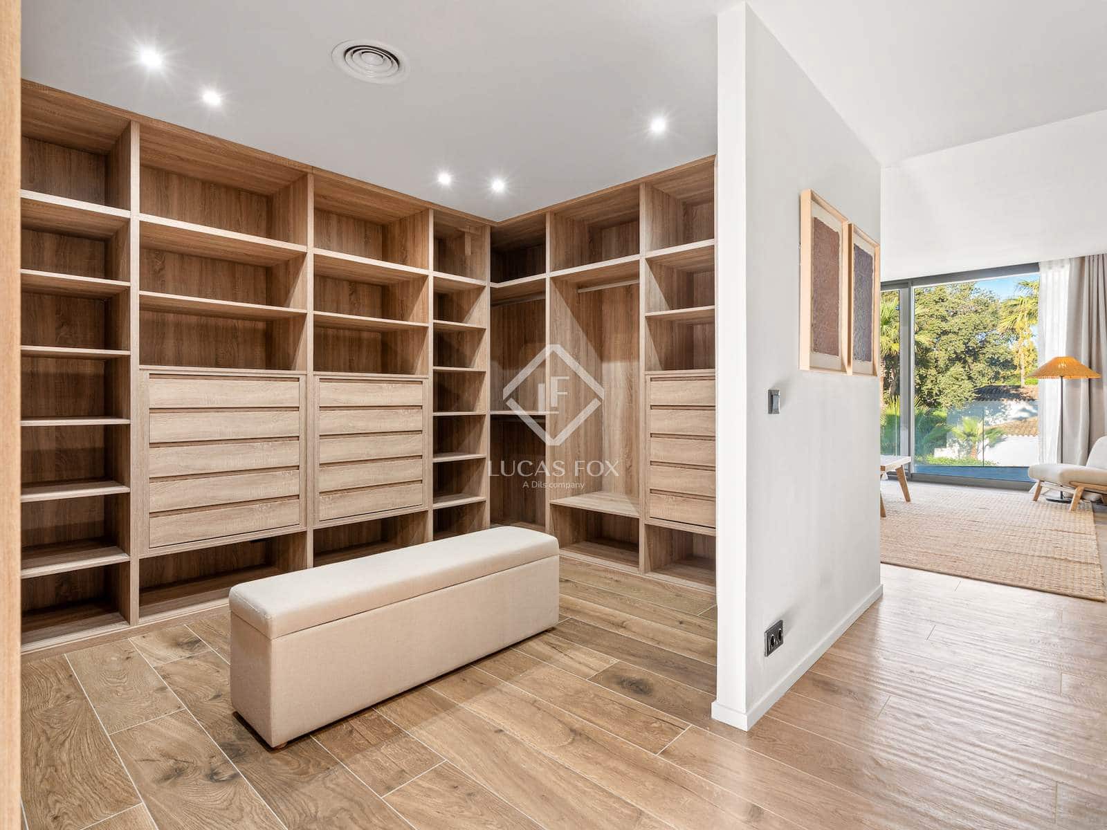 5 soverom Villa til salgs i Sotogrande med svømmebasseng garasje - € 2 850 000 (Ref: 9231274)