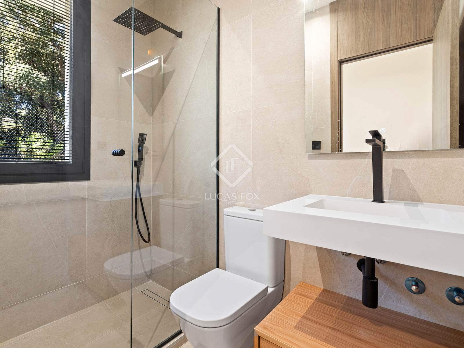 5 soverom Villa til salgs i Sotogrande med svømmebasseng garasje - € 2 850 000 (Ref: 9231274)