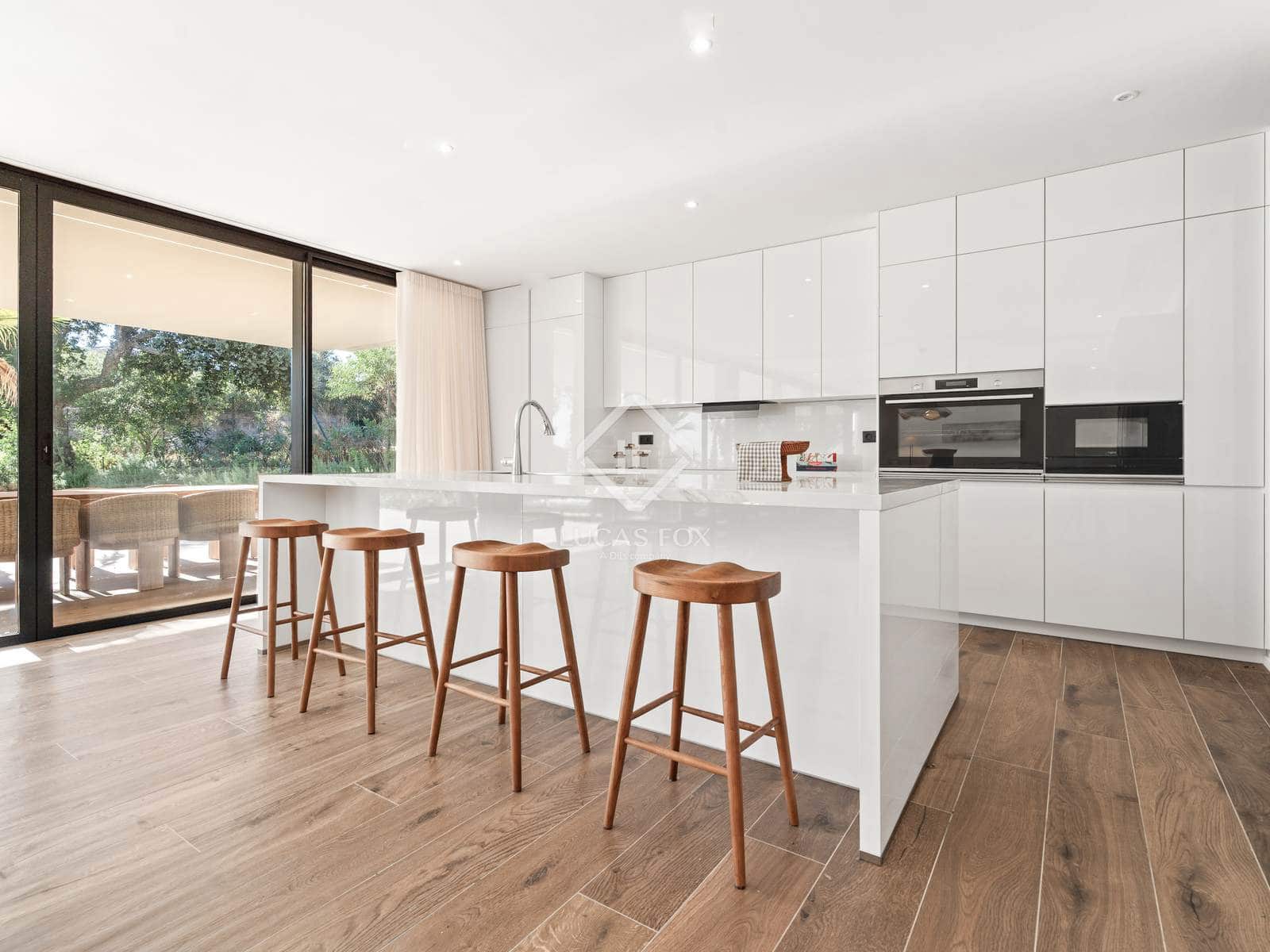 5 soverom Villa til salgs i Sotogrande med svømmebasseng garasje - € 2 850 000 (Ref: 9231274)