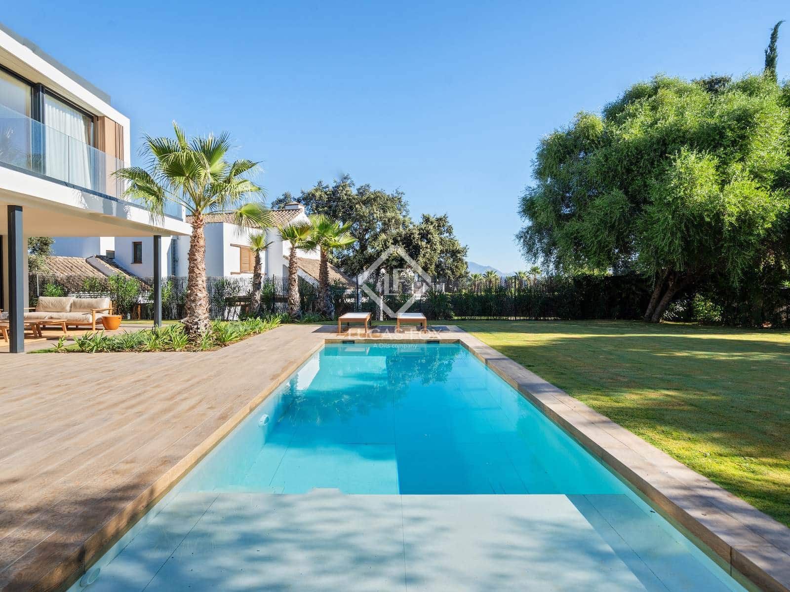 5 soverom Villa til salgs i Sotogrande med svømmebasseng garasje - € 2 850 000 (Ref: 9231274)