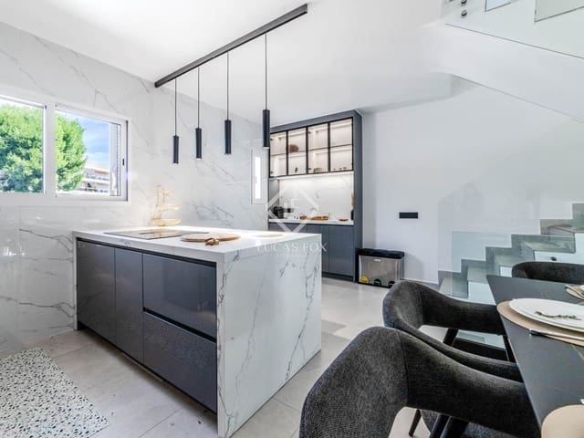 4 slaapkamer Villa te koop in Sitges met zwembad garage - € 1.100.000 (Ref: 9231277)