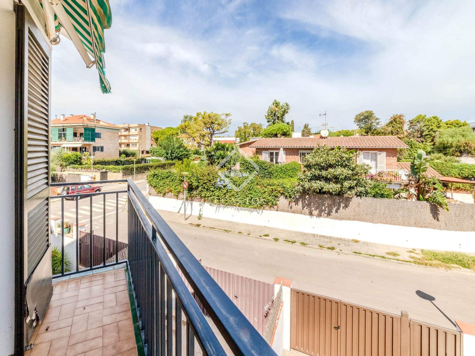 4 soveværelse Villa til salg i Sitges med swimmingpool garage - € 1.100.000 (Ref: 9231277)