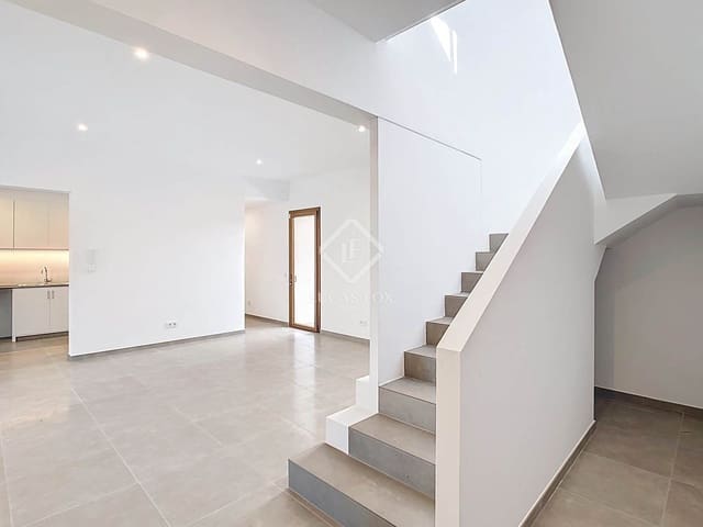 4 soveværelse Villa til salg i Ciutadella de Menorca med swimmingpool - € 1.250.000 (Ref: 9235257)