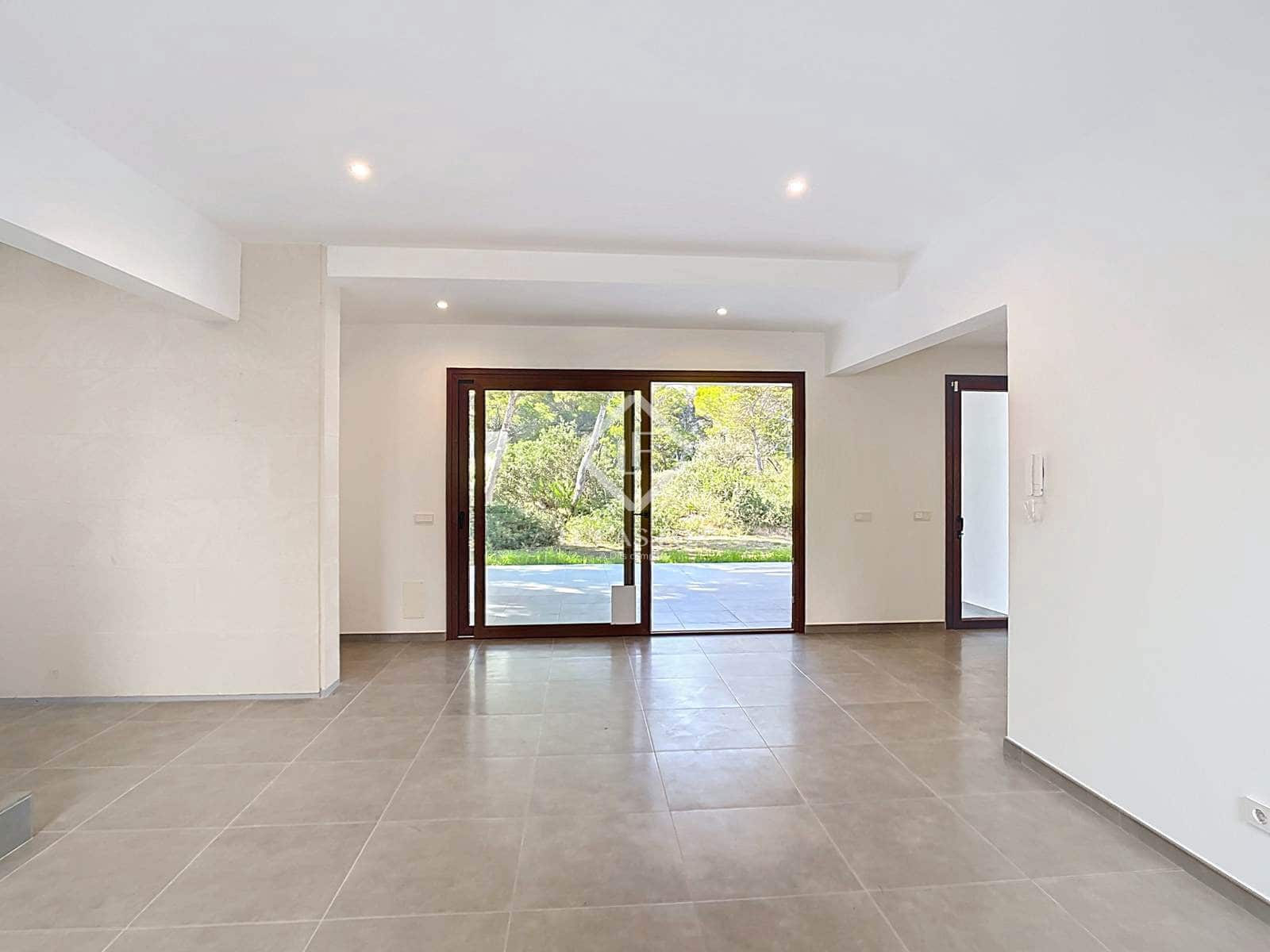 4 soveværelse Villa til salg i Ciutadella de Menorca med swimmingpool - € 1.250.000 (Ref: 9235257)